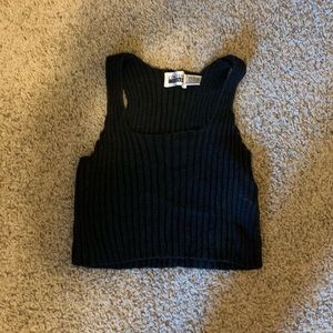 Black ribbed crop top